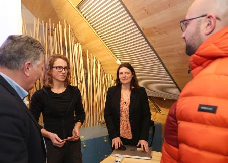 SEJA PROJEKTNEGA SVETA LIFE 07 FOTO LJUBO VUKELIČ